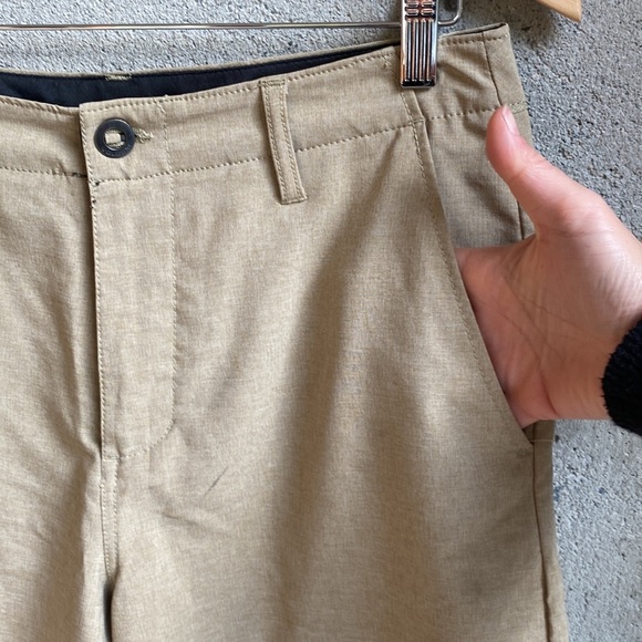 Volcom Shorts “Surf and Turf” 4 way stretch - Picture 4 of 13